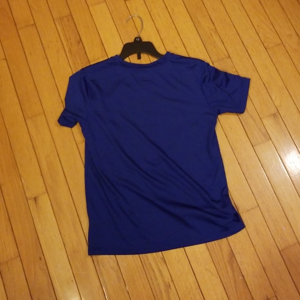 T-shirt - Picture 2 of 2